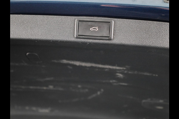 Škoda Octavia Combi 1.0 e-TSI Business Edition Plus 110 pk Automaat (DSG) | Verlengde garantie | Navigatie | Parkeersensoren | Adaptieve cruise control | Stoelverwarming |