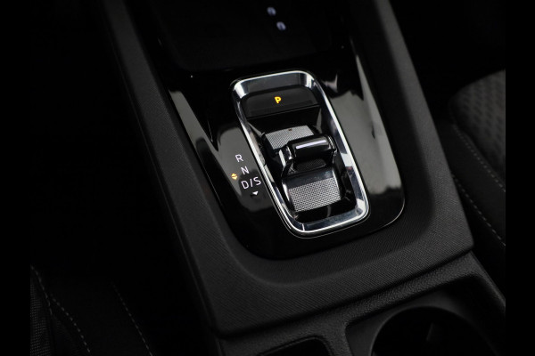 Škoda Octavia Combi 1.0 e-TSI Business Edition Plus 110 pk Automaat (DSG) | Verlengde garantie | Navigatie | Parkeersensoren | Adaptieve cruise control | Stoelverwarming |