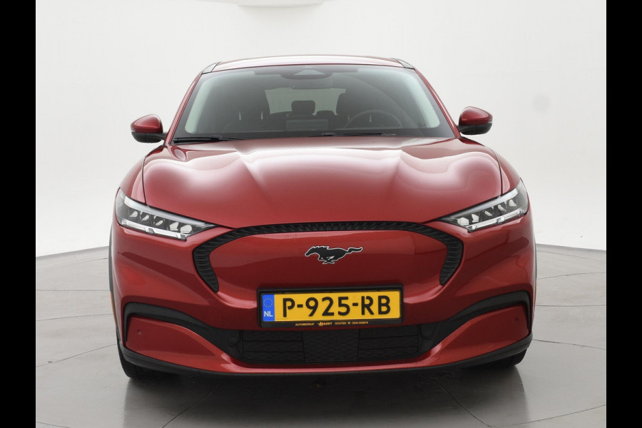 Ford Mustang Mach-E 75kWh LUCID RED + STUURVERW. / ADAPTIVE CRUISE / CARPLAY