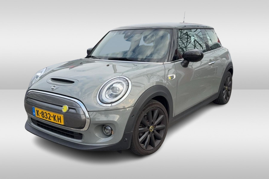 MINI Mini Electric Charged 33 kWh / Camera / Head-up / Leder / Harman Kardon / Keyless / 17'' / CarPlay / Stoelverwarming / Matrix LED / DAB / Cruise Control