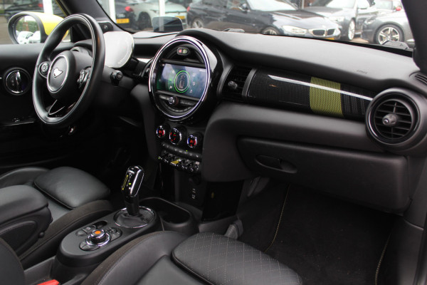 MINI Mini Electric Charged 33 kWh / Camera / Head-up / Leder / Harman Kardon / Keyless / 17'' / CarPlay / Stoelverwarming / Matrix LED / DAB / Cruise Control