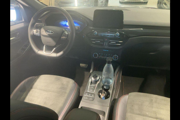 Ford Kuga 2.5 PHEV ST-Line X | Wegklapbare trekhaak | Adaptive cruise control | Winter Pack | Camera | Dodehoeksensoren | Bang&Olufsen | Half-leder | Rode remklauwen | 1.500 kg trekgewicht