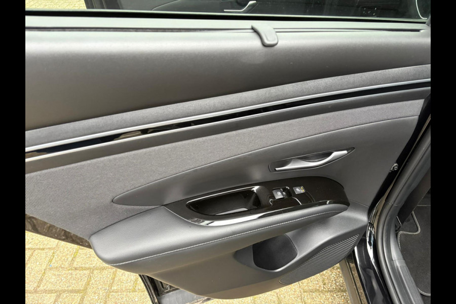 Hyundai Tucson 1.6 T-GDI PHEV Premium Sky 4WD LEER TREKHAAK PANO