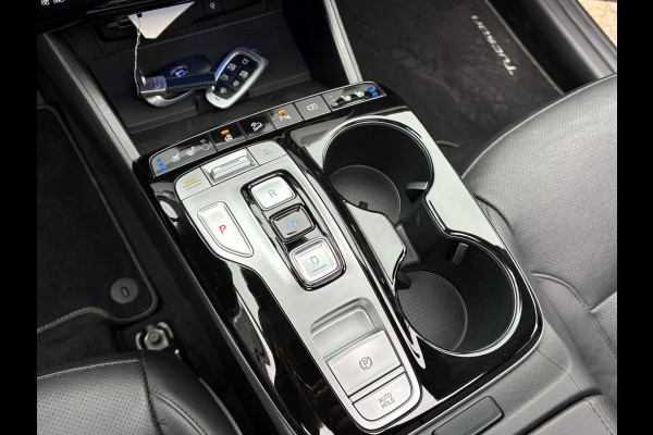 Hyundai Tucson 1.6 T-GDI PHEV Premium Sky 4WD LEER TREKHAAK PANO