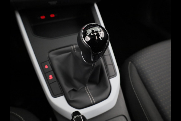 Seat Arona 1.0 TSI Style 95 pk | Verlengde garantie | Navigatie via App | Parkeersensoren achter | LED koplampen | Autom. airco |