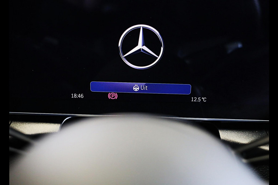 Mercedes-Benz GLC 300e 4MATIC AMG 63 Look / Massage / Head Up / Memory / Open Pano / 360 Camera / Acc / Trekhaak / Led / 20