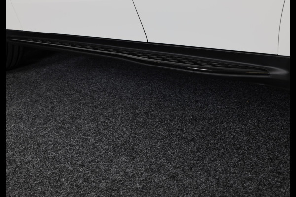 Mercedes-Benz GLC 300e 4MATIC AMG 63 Look / Massage / Head Up / Memory / Open Pano / 360 Camera / Acc / Trekhaak / Led / 20