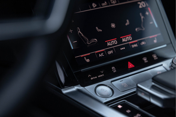Audi e-tron 55 Quattro 408pk Trekhaak ACC Contourstoelen Luchtv.
