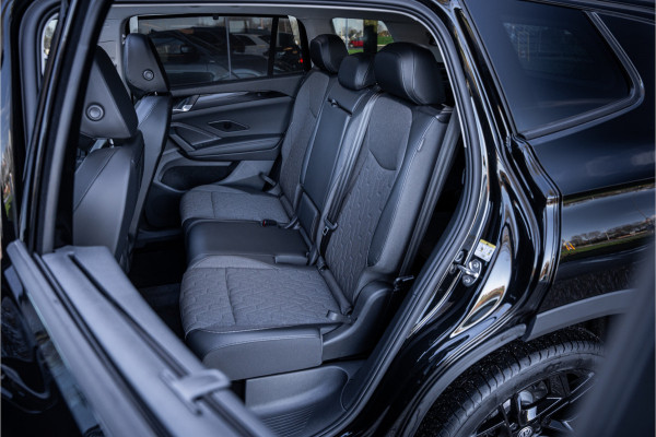 Volkswagen Tayron 1.5 eTSI Life Edition 7p. ** 20inch ** Panodak ** Trekhaak