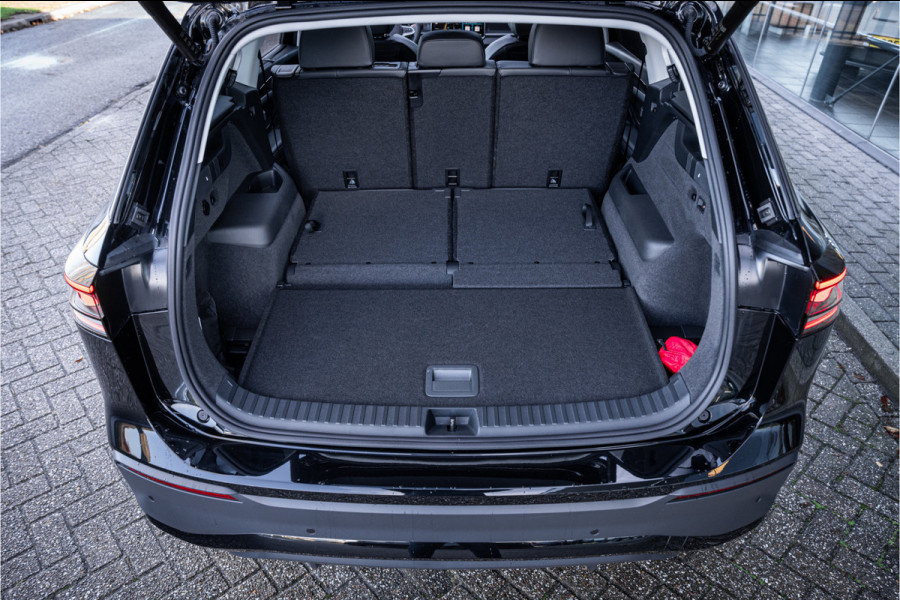 Volkswagen Tayron 1.5 eTSI Life Edition 7p. ** 20inch ** Panodak ** Trekhaak