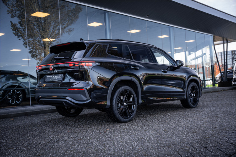 Volkswagen Tayron 1.5 eTSI Life Edition 7p. ** 20inch ** Panodak ** Trekhaak