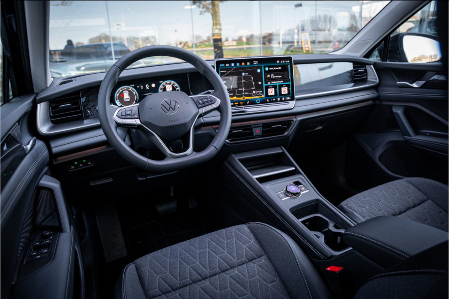 Volkswagen Tayron 1.5 eTSI Life Edition 7p. ** 20inch ** Panodak ** Trekhaak