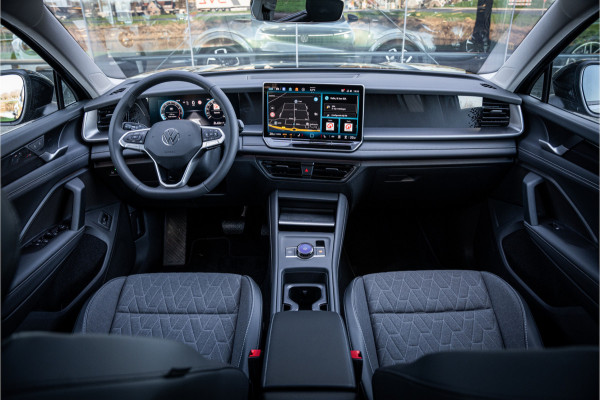 Volkswagen Tayron 1.5 eTSI Life Edition 7p. ** 20inch ** Panodak ** Trekhaak