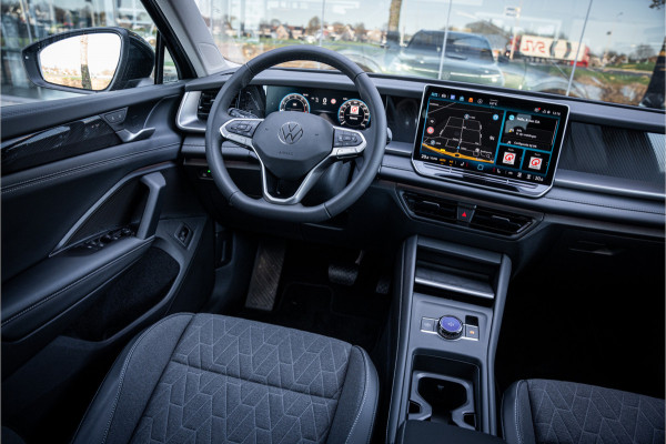 Volkswagen Tayron 1.5 eTSI Life Edition 7p. ** 20inch ** Panodak ** Trekhaak