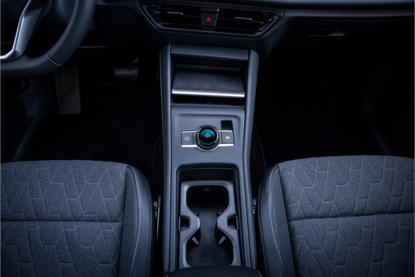 Volkswagen Tayron 1.5 eTSI Life Edition 7p. ** 20inch ** Panodak ** Trekhaak