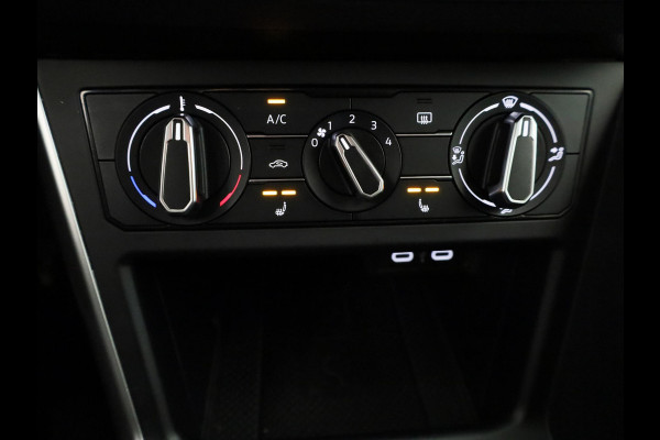 Volkswagen Taigo 1.0 TSI Life 110 pk Automaat (DSG) | Verlengde garantie | Navigatie | Parkeersensoren | Achteruitrijcamera | Stoelverwarming |