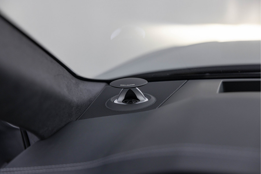 Audi RS6 Avant 4.0 TFSI 600pk Quattro Keramisch B&O Advanced HuD Dynamic+ Carbon