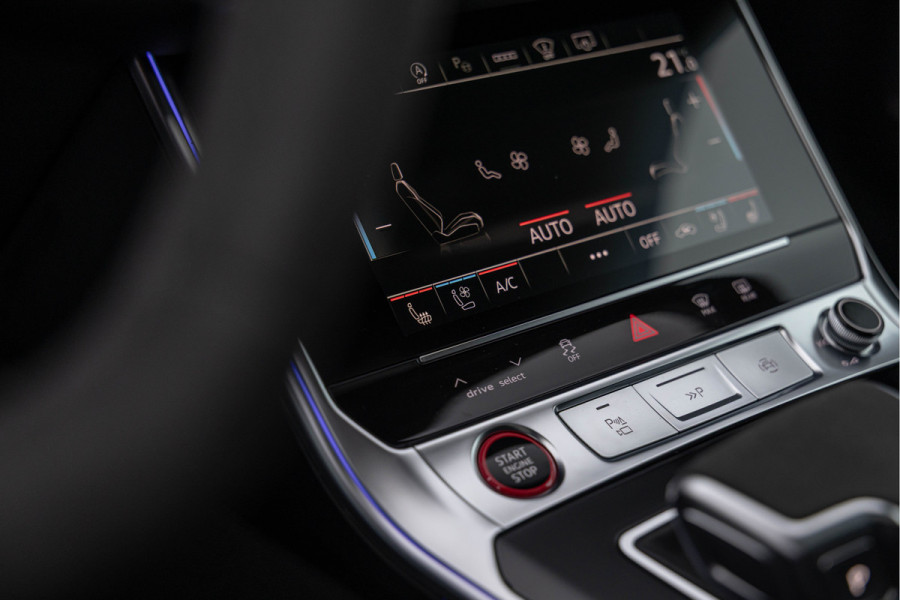 Audi RS6 Avant 4.0 TFSI 600pk Quattro Keramisch B&O Advanced HuD Dynamic+ Carbon