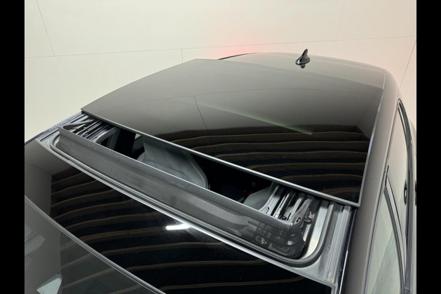 Volkswagen Golf 1.5 eTSI R-Line Pano Harman/Kardon Carplay Sfeer