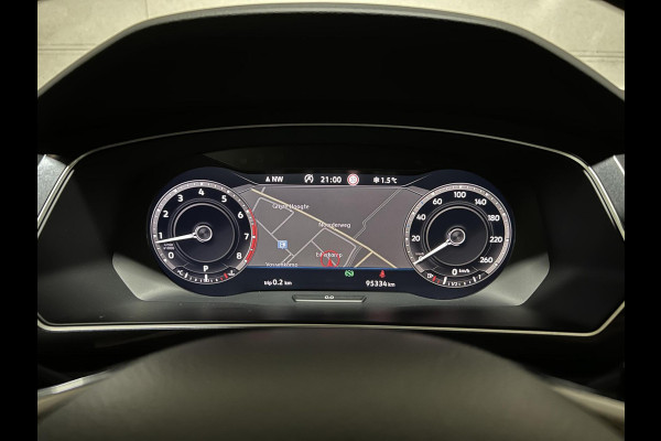 Volkswagen Tiguan 1.4 TSI R-Line Pano Virtual Massage Trekh. NAP