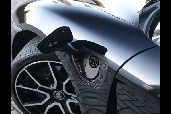 Porsche Taycan Sport Turismo | Performance accu - Sport Chrono - Pano