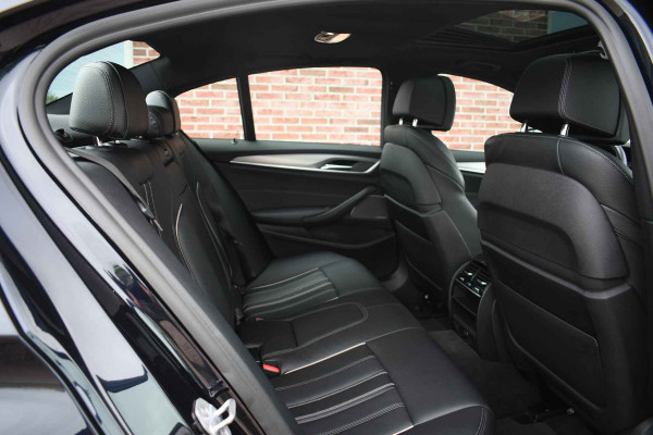 BMW 5 Serie 530e xDrive M-Sport Pano ACC H/K HUD Comf-zetels DAB