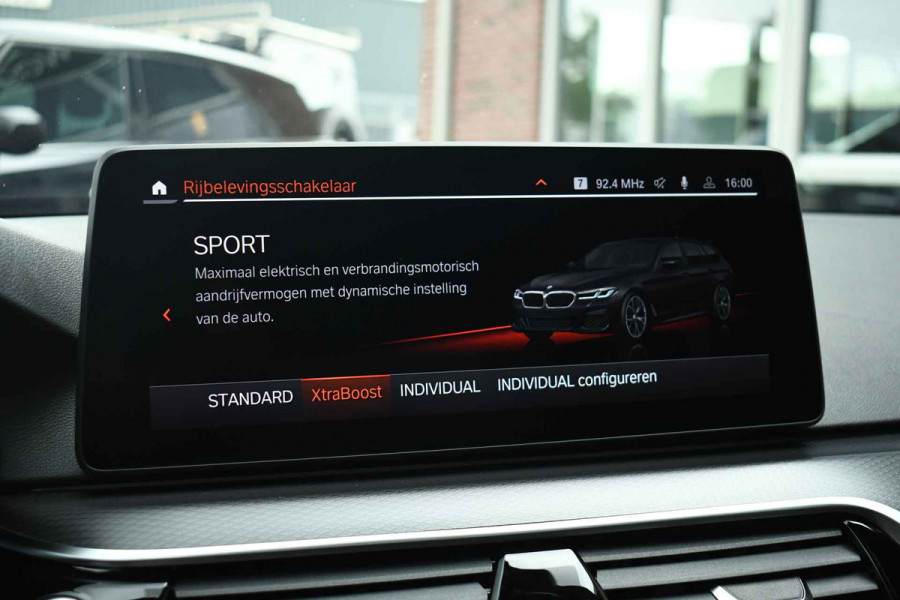 BMW 5 Serie 530e xDrive M-Sport Pano ACC H/K HUD Comf-zetels DAB