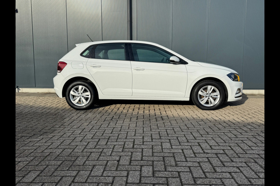 Volkswagen Polo 1.0 TSI 95pk Comfortline * Navigatie * Lm Velgen * Adaptieve Cruise Control *