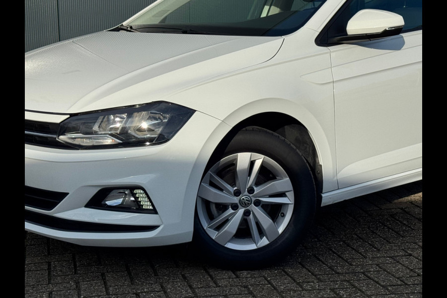 Volkswagen Polo 1.0 TSI 95pk Comfortline * Navigatie * Lm Velgen * Adaptieve Cruise Control *