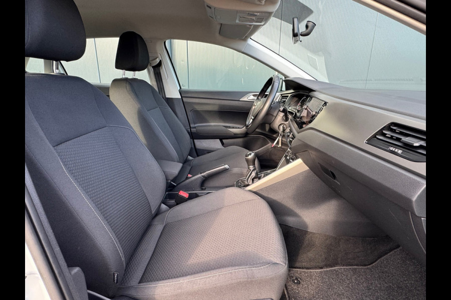 Volkswagen Polo 1.0 TSI 95pk Comfortline * Navigatie * Lm Velgen * Adaptieve Cruise Control *