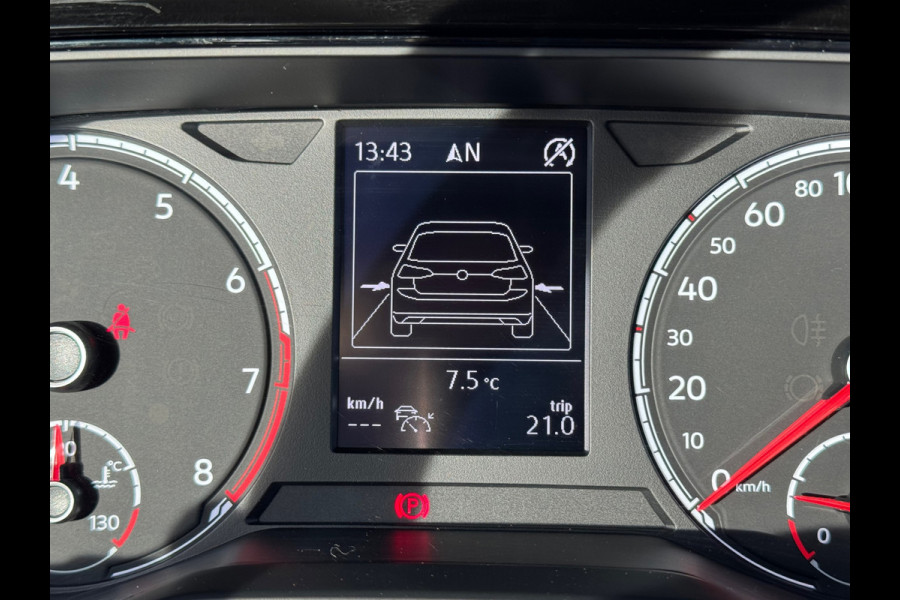 Volkswagen Polo 1.0 TSI 95pk Comfortline * Navigatie * Lm Velgen * Adaptieve Cruise Control *