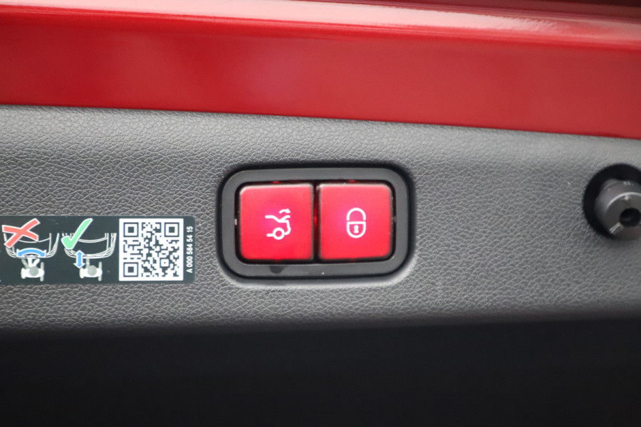 Mercedes-Benz E-Klasse 400e AMG 4-Matic | 381PK | Luchtvering | Achterasbesturing | Head-up | Burmester 4D | Keyless-go | Pano | Distronic | 2024.