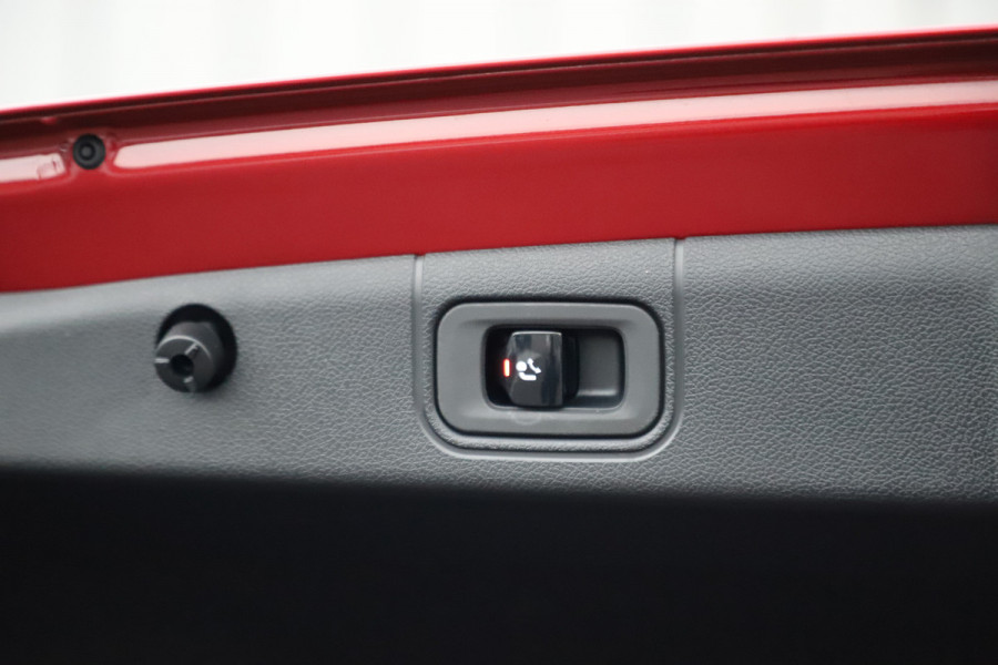 Mercedes-Benz E-Klasse 400e AMG 4-Matic | 381PK | Luchtvering | Achterasbesturing | Head-up | Burmester 4D | Keyless-go | Pano | Distronic | 2024.