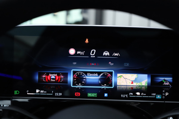 Mercedes-Benz E-Klasse 400e AMG 4-Matic | 381PK | Luchtvering | Achterasbesturing | Head-up | Burmester 4D | Keyless-go | Pano | Distronic | 2024.