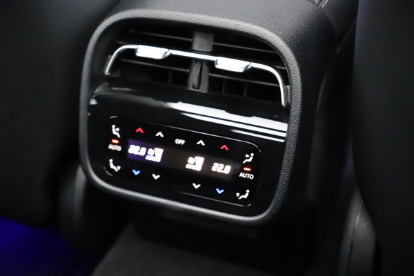 Mercedes-Benz E-Klasse 400e AMG 4-Matic | 381PK | Luchtvering | Achterasbesturing | Head-up | Burmester 4D | Keyless-go | Pano | Distronic | 2024.