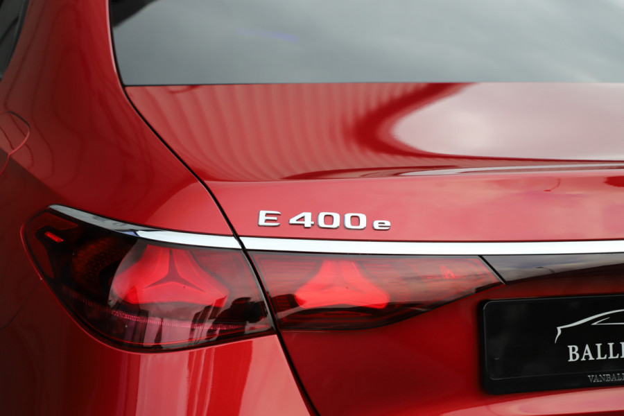 Mercedes-Benz E-Klasse 400e AMG 4-Matic | 381PK | Luchtvering | Achterasbesturing | Head-up | Burmester 4D | Keyless-go | Pano | Distronic | 2024.