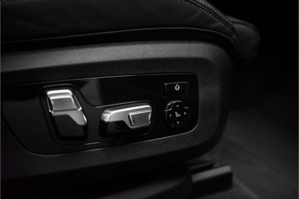 BMW X6 xDrive40i M-Sport Drive Assist Pro SkyLounge Laser 22"