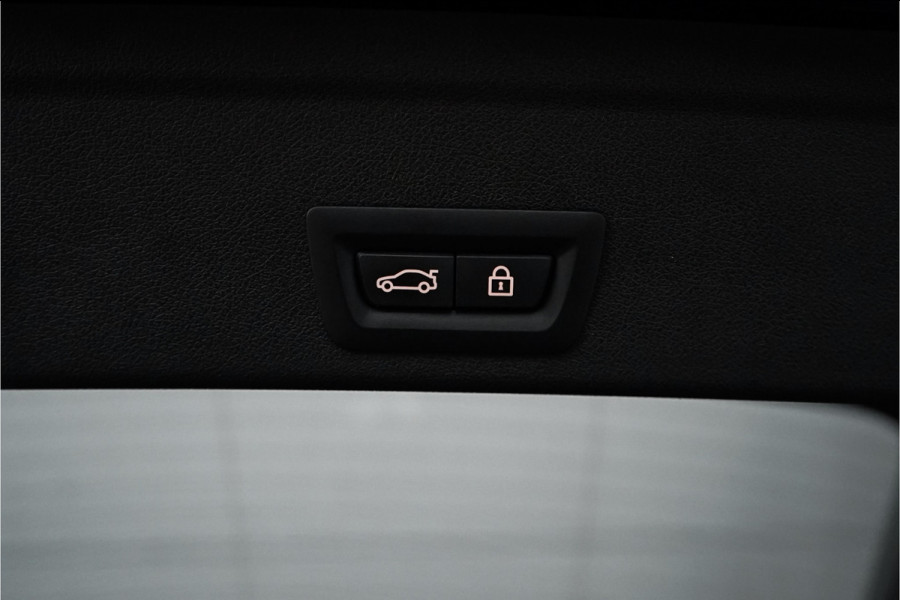 BMW X6 xDrive40i M-Sport Drive Assist Pro SkyLounge Laser 22"