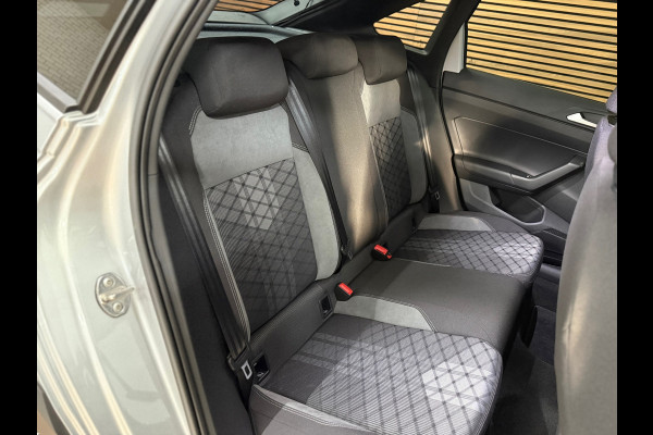 Volkswagen Taigo 1.0 TSI R-Line | DAB | Adaptive Cruise Control | Virtual Cockpit | 18' inch | Camera