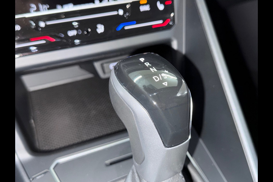 Volkswagen Taigo 1.0 TSI R-Line | DAB | Adaptive Cruise Control | Virtual Cockpit | 18' inch | Camera