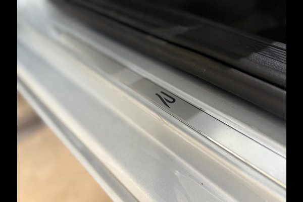 Volkswagen Taigo 1.0 TSI R-Line | DAB | Adaptive Cruise Control | Virtual Cockpit | 18' inch | Camera