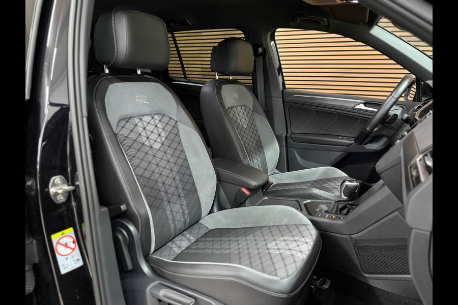 Volkswagen Tiguan 1.4 TSI eHybrid R-Line Business+ | Black Style | Half leer | 19' inch | Adaptive Cruise Control | Navigatie