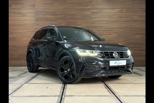Volkswagen Tiguan 1.4 TSI eHybrid R-Line Business+ | Black Style | Half leer | 19' inch | Adaptive Cruise Control | Navigatie