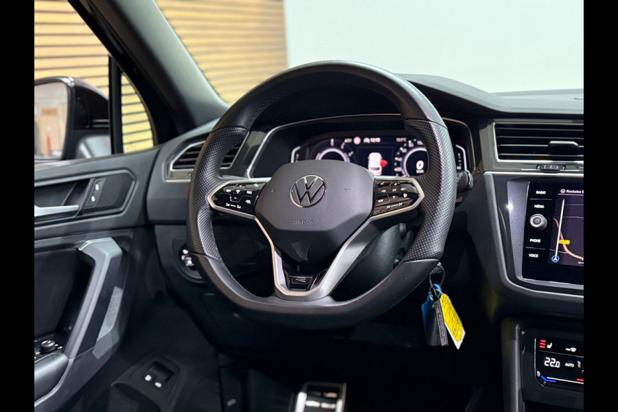Volkswagen Tiguan 1.4 TSI eHybrid R-Line Business+ | Black Style | Half leer | 19' inch | Adaptive Cruise Control | Navigatie