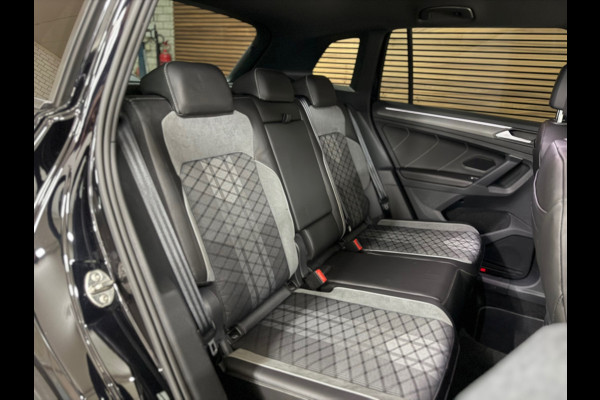 Volkswagen Tiguan 1.4 TSI eHybrid R-Line Business+ | Black Style | Half leer | 19' inch | Adaptive Cruise Control | Navigatie