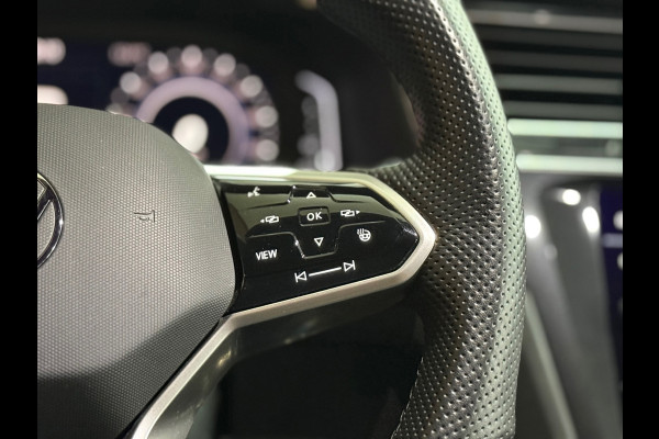 Volkswagen Tiguan 1.4 TSI eHybrid R-Line Business+ | Black Style | Half leer | 19' inch | Adaptive Cruise Control | Navigatie