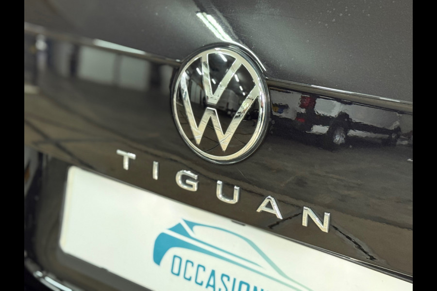 Volkswagen Tiguan 1.4 TSI eHybrid R-Line Business+ | Black Style | Half leer | 19' inch | Adaptive Cruise Control | Navigatie