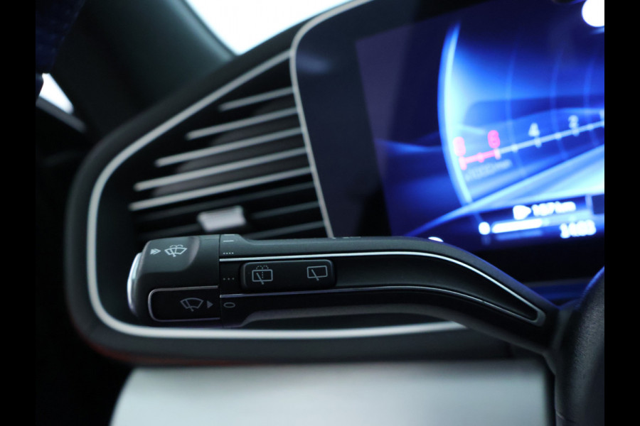 Mercedes-Benz GLE Mercedes-AMG 53 Hybrid 4MATIC+ | Airmatic | Trekhaak | Panoramadak | Rijassistentie Pack | Burmester® audio | Head up Display | Memory | 360 gr Camera | Inclusief 24 maanden Mercedes-Benz Certified garantie voor Europa.
