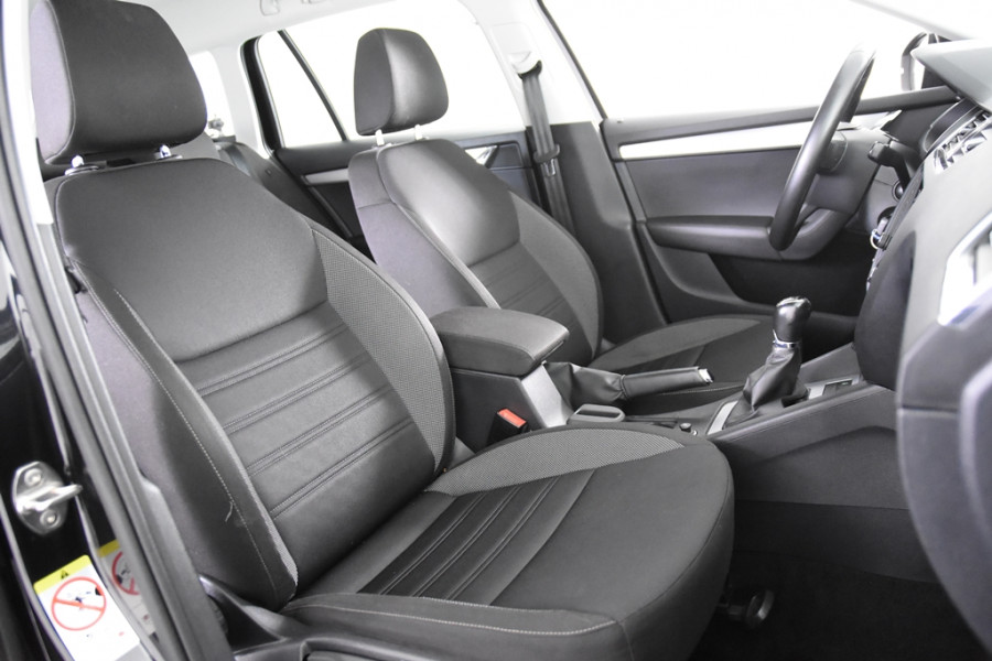 Škoda Octavia Combi Ambition *1ste Eigenaar*Navigatie*Trekhaak*PDC*