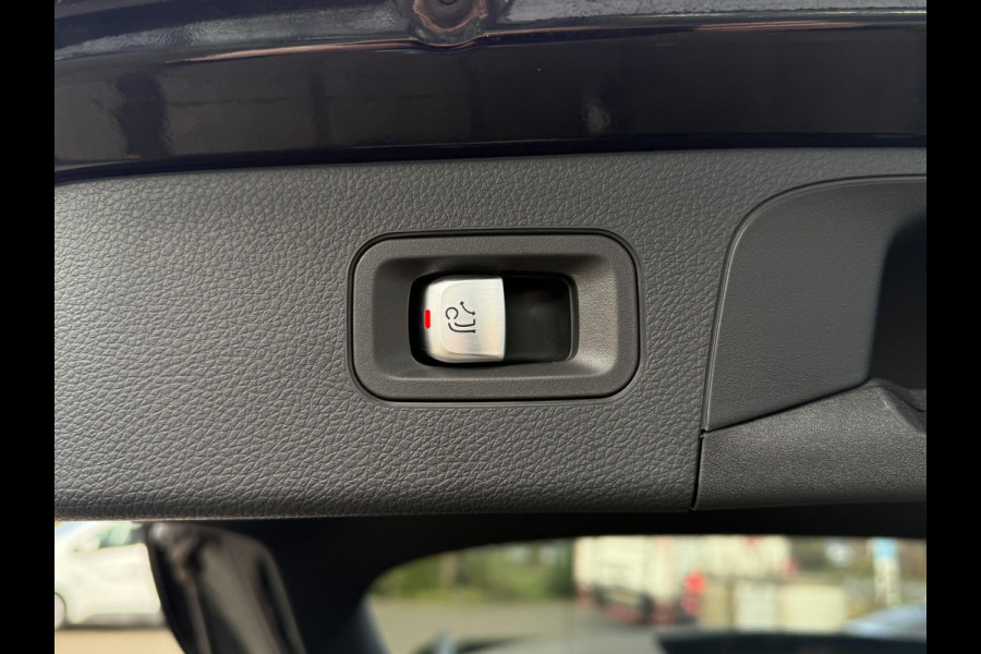 Mercedes-Benz GLC 300e 4MATIC AMG | Navi | Panorama | Trekhaak | Burmester |